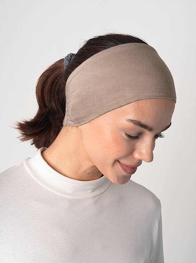 Silicone Grip Bandana with Guipure Lace Detail - 24