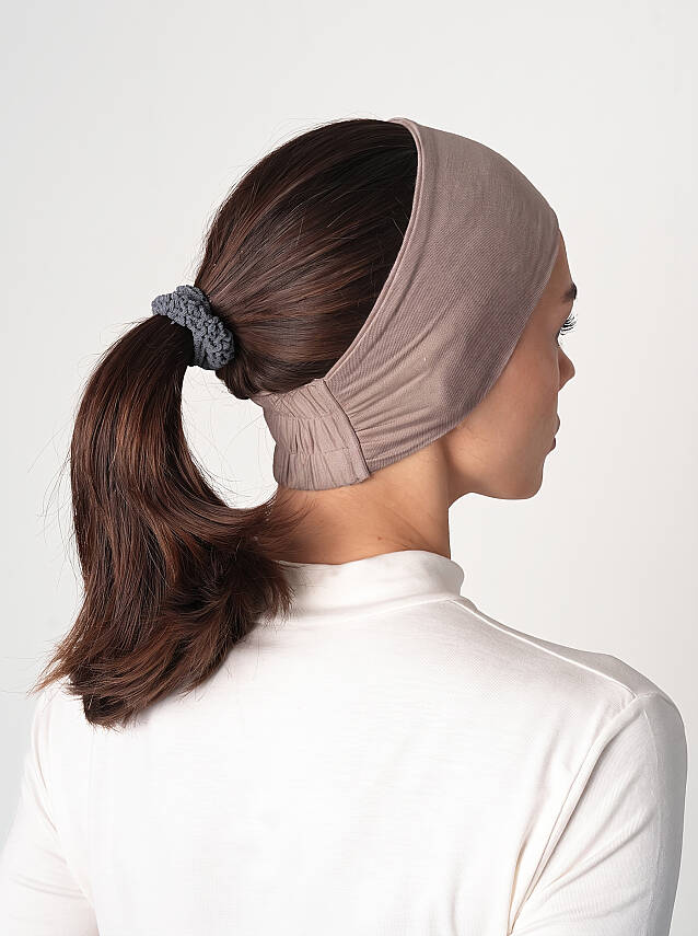 Silicone Grip Bandana with Guipure Lace Detail - 52