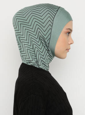 Zigzag Striped Sports Underscarf - 46